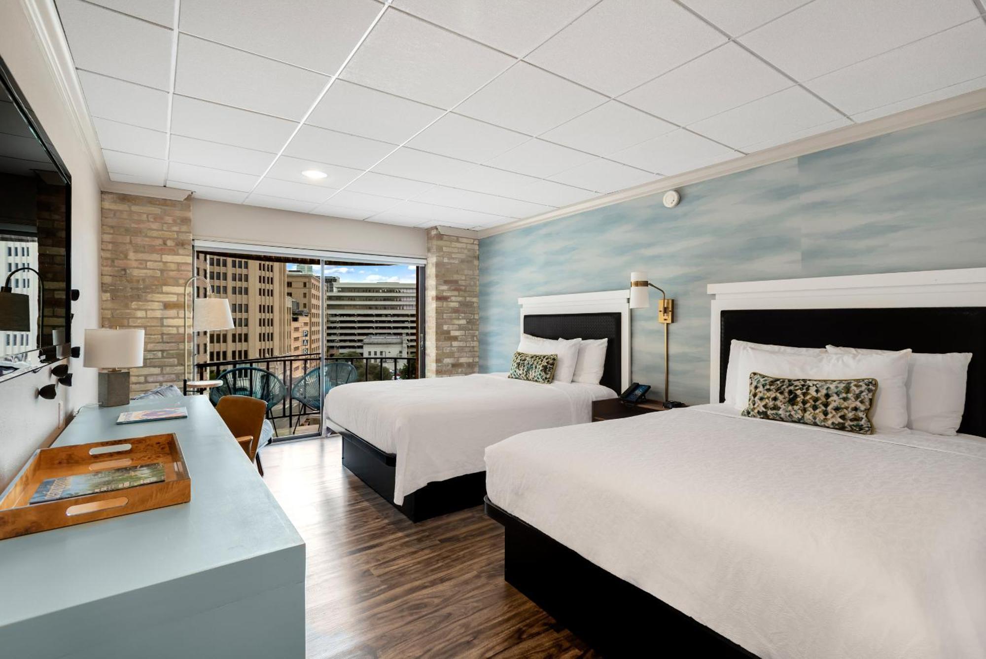 Riverwalk Plaza Hotel San Antonio Exterior photo