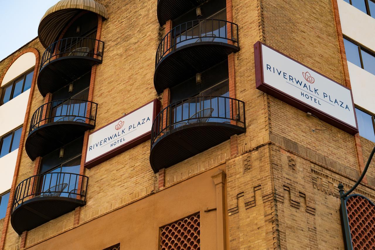 Riverwalk Plaza Hotel San Antonio Exterior photo